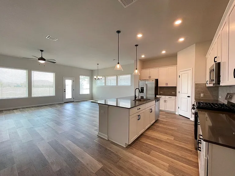 149 Patrick Herndon Dr — Photo 10