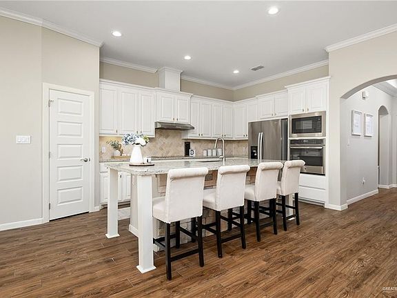 5th image of 5117 Lost Creek Ln
