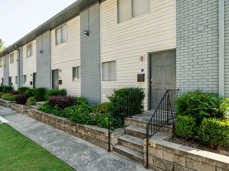 Crystal Townhomes — Photo 7