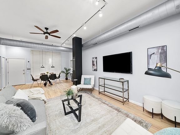 3rd image of 1448 N Orleans St APT 1B