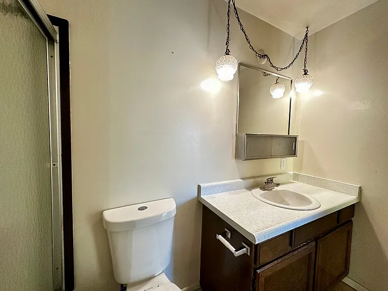 607 E Coatsville Ave — Photo 11
