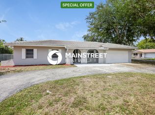 11041 Glenwood Dr, Pompano Beach, FL 33065
