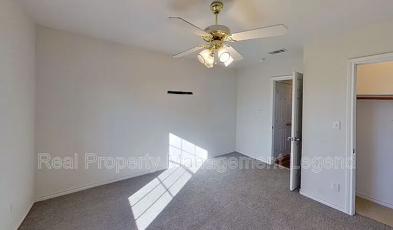 1614 S Montgomery St — Photo 14