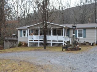 123 Mountain Breeze Ln, New Castle, VA 24127