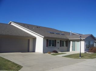 1208 7th St SW, Jamestown, ND 58401