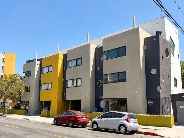 901 S Harvard Blvd #303, Los Angeles, CA 90006