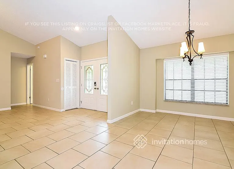 1406 Clarion Dr — Photo 5