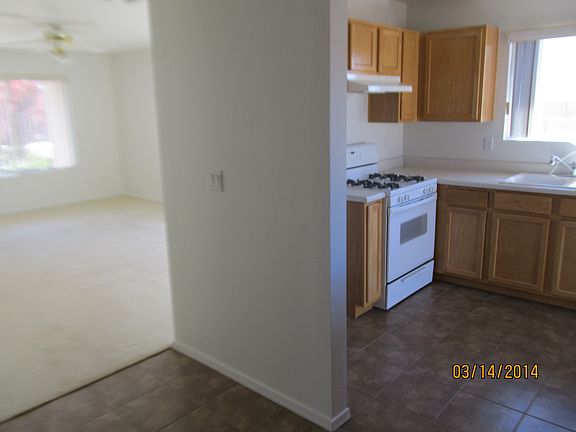 5th image of 3789 Henry Fonda Way