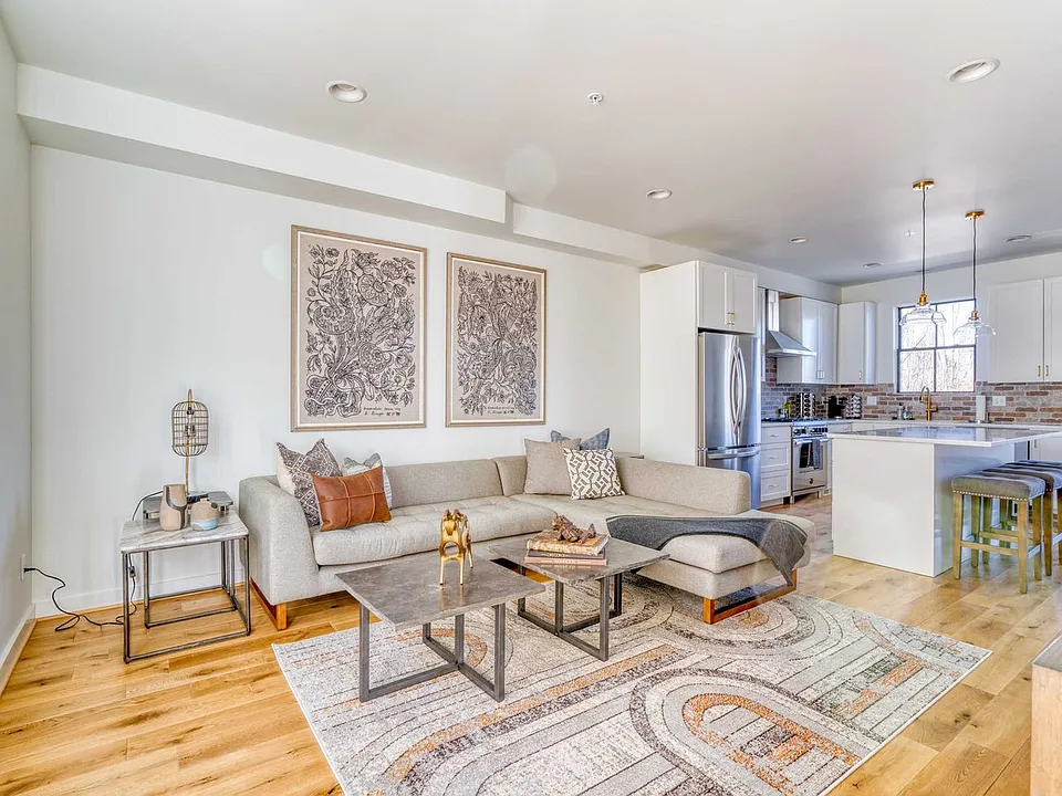 512 NE 56th Ave #4-ID1309884P