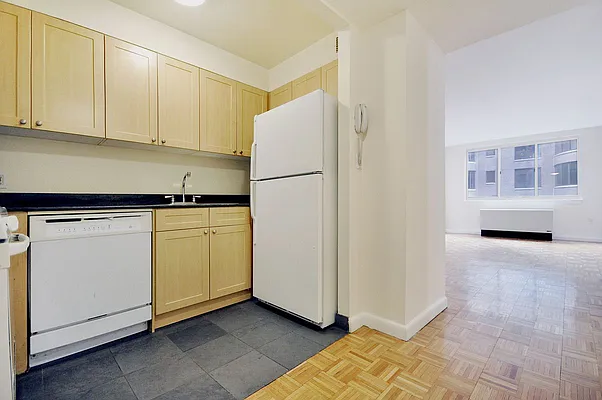 Rented by Compass | media 25