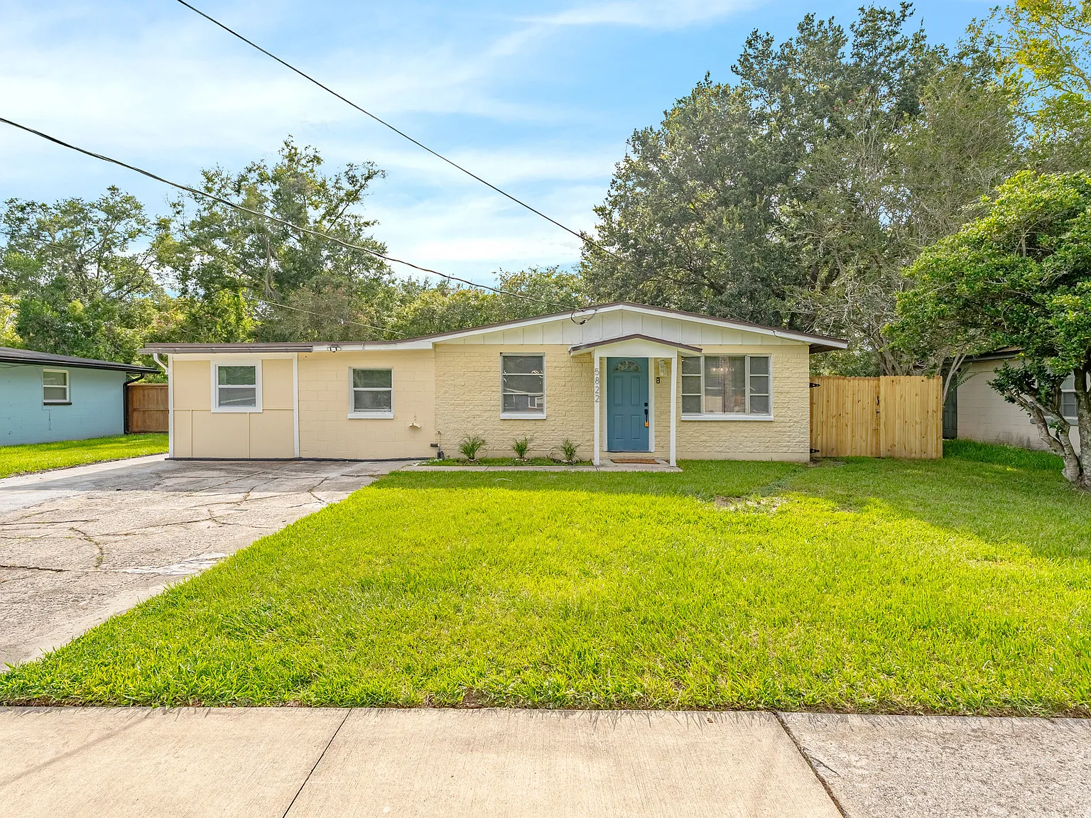 5822 Tampico Road - Main Residence — Photo 3