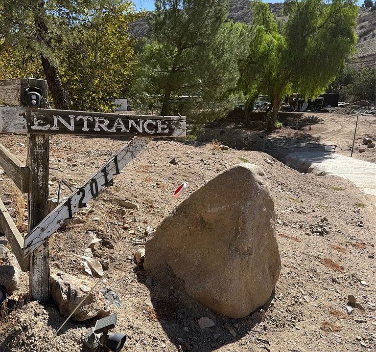 1st image of 12011 Dawson Cyn