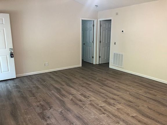 4th image of 143 Hectors Creek Ln