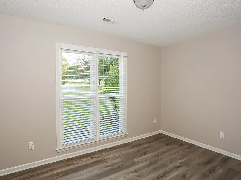 1309 Southwind Ct SW — Photo 13