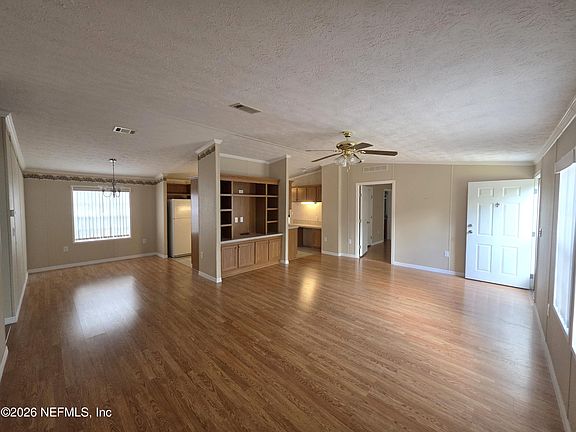 5th image of 244 OLEANDER Street