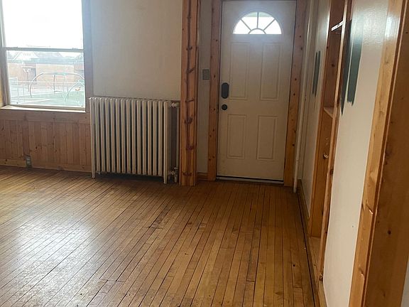 4th image of 1-407 8th Ave #1