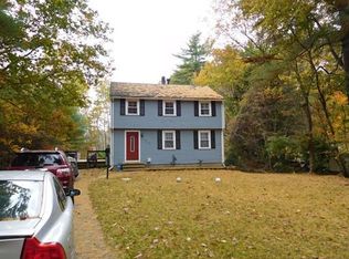 452 Dunstable Rd, Tyngsboro, MA 01879