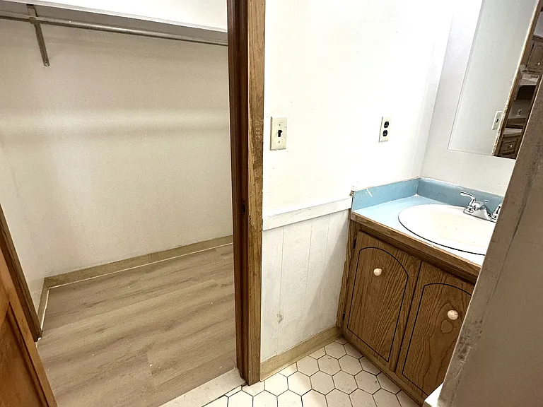 828 Cherry St — Photo 15