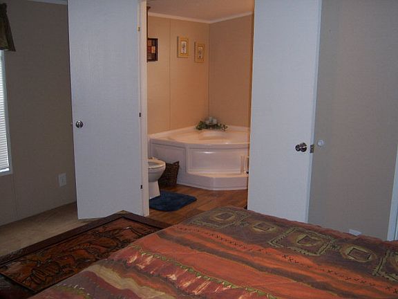 5th image of 113 W Sagebrush St