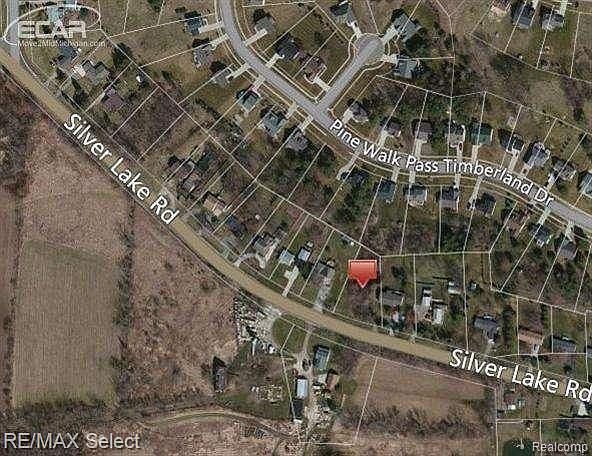 2nd image of 9178 Silver Lake Rd