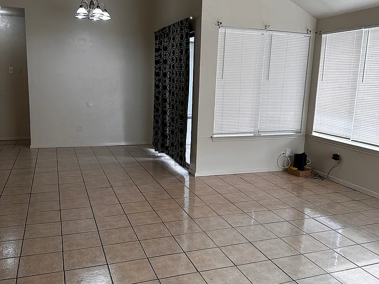 1519 Quartet Dr — Photo 4