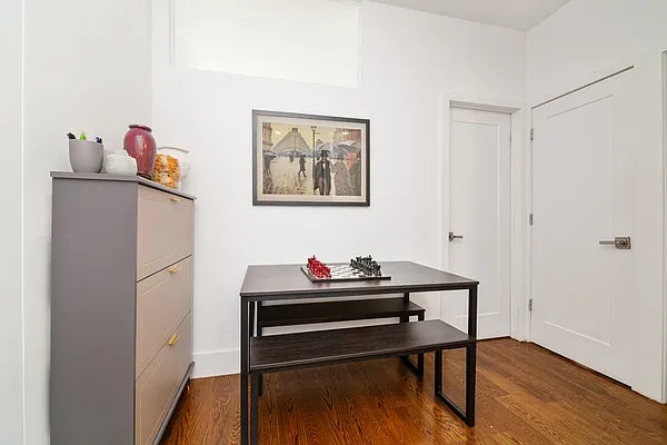 Rented by REAL New York | media 10