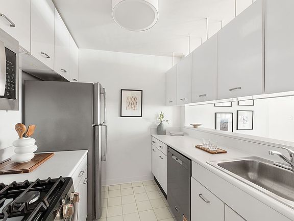 5th image of 445 5th Ave #16C
