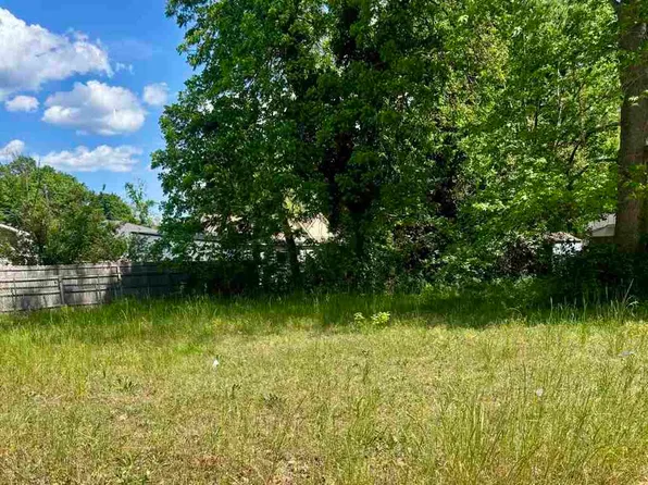 403&405 Jessamine St, Darlington, SC 29532
