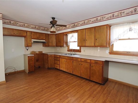 3rd image of 828 N 33rd St
