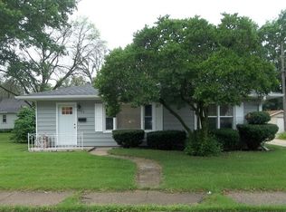 1005 Avenue G, Sterling, IL 61081