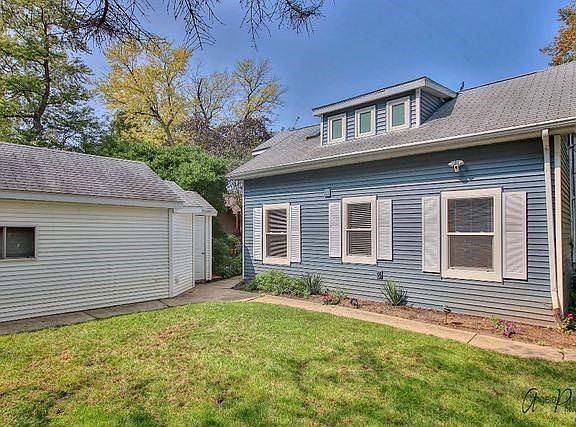 5th image of 10 N Lake Ave