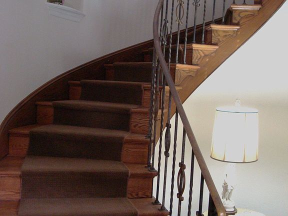 Stairway with custom rail