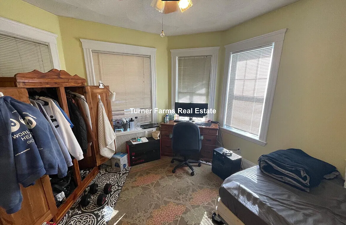 57 Quincy St — Photo 3