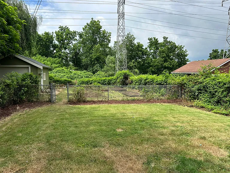 7509 Trenton Ave — Photo 15
