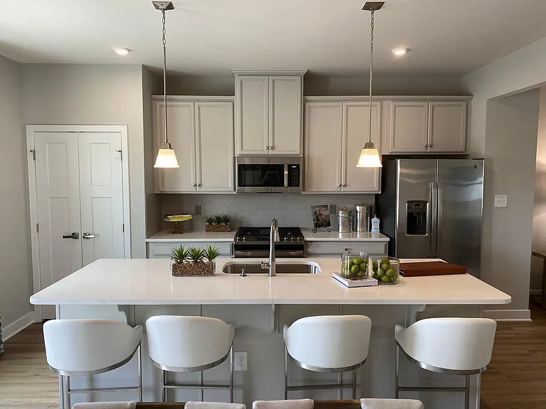 2128 Semmes Ave — Photo 5