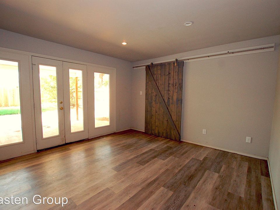 1st image of 3217 37th St