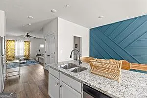 1006 Bayrose Cir — Photo 14