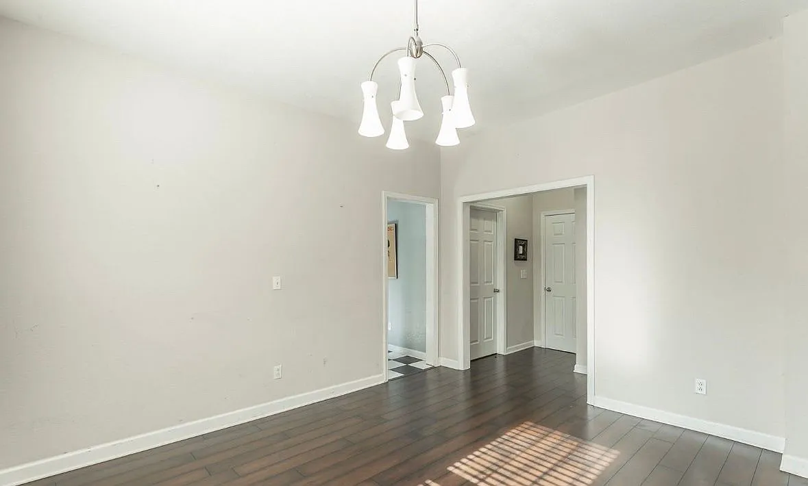 815 Hamilton Ave — Photo 3