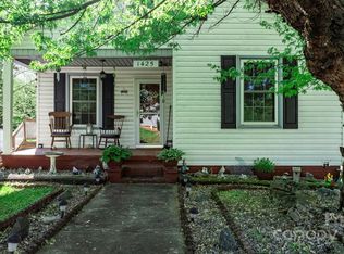1425 14th St NE, Hickory, NC 28601