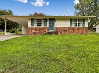 521 E Sunset Dr, Athens, TN 37303