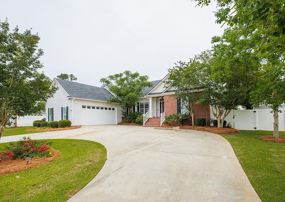 1st image of 3699 Arbor Run Dr