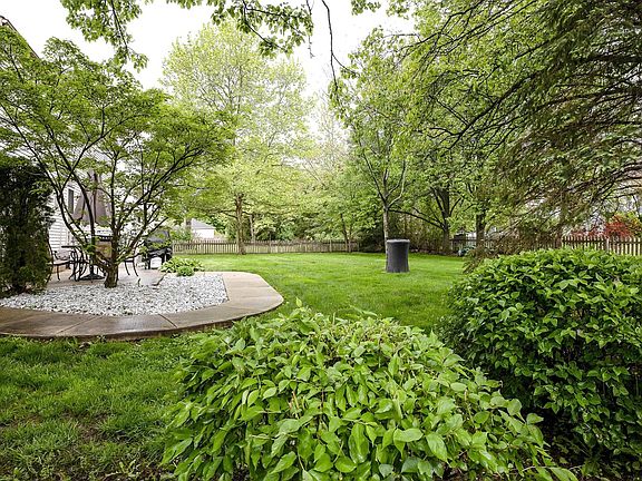 4th image of 2164 Stratingham Dr