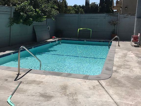 2nd image of 5433 Sepulveda Blvd APT 19