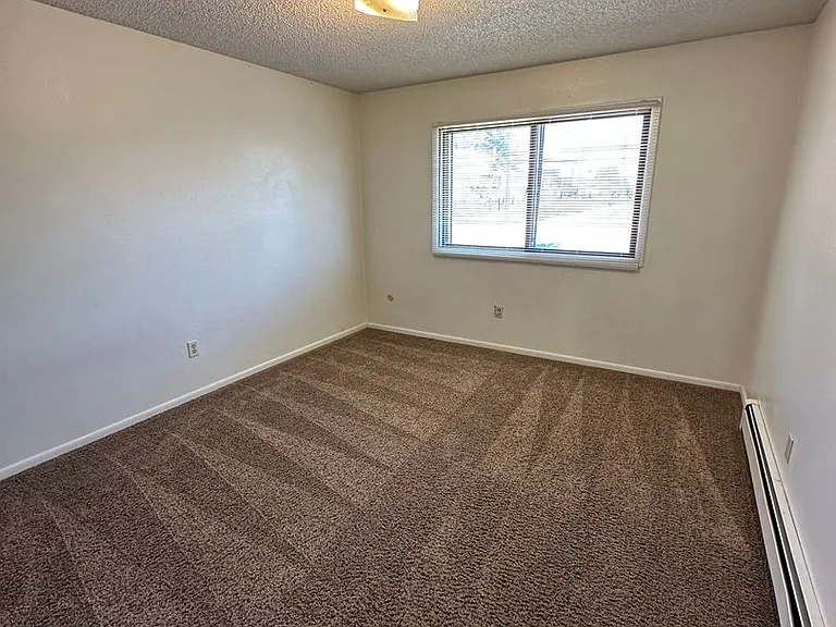 1510 Taft Ave — Photo 6