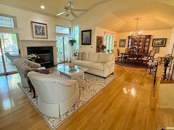 4th image of 7123 N Willow Bend Point