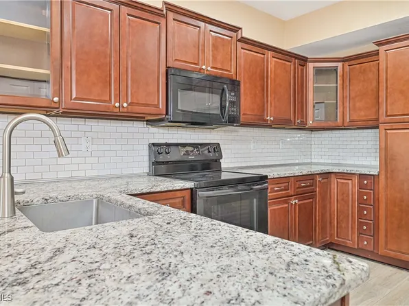 6361 Aragon Way APT 208, Fort Myers, FL 33966