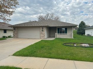 3410 Fox Ridge Ave, Norfolk, NE 68701