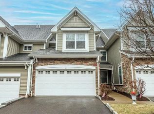 42 Lawrence Ave, Danbury, CT 06810