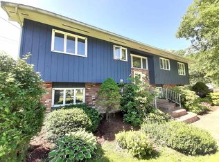 3 Columbian Ave, Proctor, VT 05765