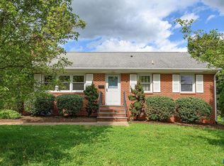 1009 Calhoun St, Charlottesville, VA 22901
